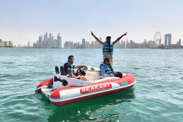 Group Tubing on Speedboat in Dubai - Image 6