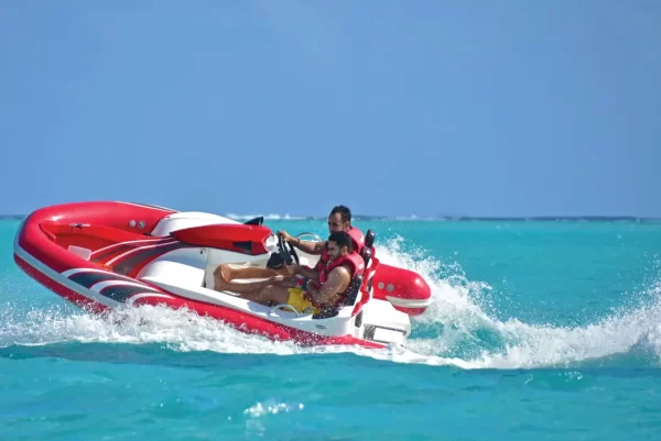 Group Tubing on Speedboat in Dubai - Image 8