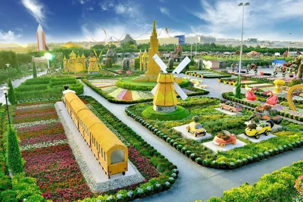 Dubai Miracle Garden - Image 7